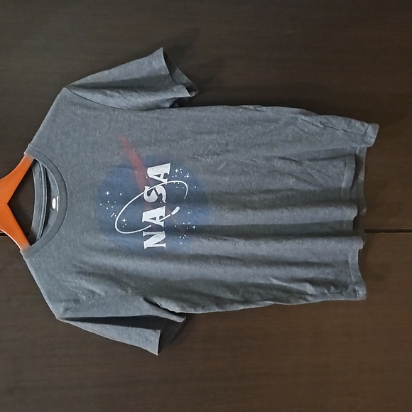 Grey NASA Graphic tee - Picture 2 of 6